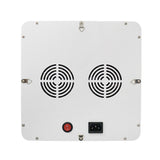 Pantalla especialmente diseñada para estimular el crecimiento de las plantas combinando los espectros lumínicos ideales para su desarrollo. No emiten calor y la planta no sufre quemaduras ni se deshidratan. Incluye 100 chip led con un espectro completo de color de luz roja, azul, UV, IR y luz blanca para todas las fases de crecimiento y floración de las plantas.