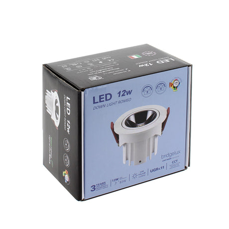 Luminaria empotrable de la más alta calidad para los proyectos más exigentes. Downlight Led con Chip Bridgelux y driver GXTronic con selector de color de luz (blanco cálido, neutro o frío) y selector de potencia (5, 8 ó 12W). 9 opciones en un solo producto. 