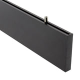 Luminaria lineal suspendida con un diseño arquitectónico en donde la última tecnología led es adaptada a la simplicidad de la lámpara de forma lineal que ofrece una luz difusa y suave. Es un verdadero punto de atracción en la decoración de cualquier ambiente.