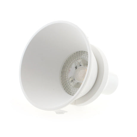 Reflector de color blanco mate para Aplique BOX. Se puede instalar fácilmente y conseguir adaptar el foco a la decoración de cualquier ambiente.