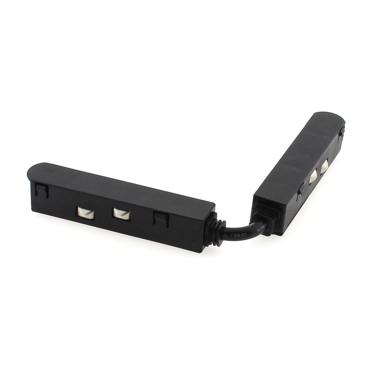 Conector interno para conectar los carriles de alimentación del carril magnético.