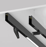 Carril de 1 metro de longitud de color negro para fijar en superficie o suspendido. Incorpora banda magnética y pistas eléctricas para conectar las luminarias MAGNETIC de forma rápida y fácil.