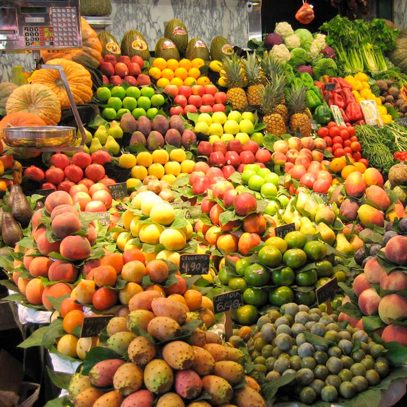 Tubo led de luz blanca nítida que acentúa el frescor de las frutas y verduras. Sustituyen a los actuales tubos fluorescentes ahorrando más del 50% de energía. Los tubos LED ofrecen una mejor calidad de luz (más brillante), no tiene parpadeos ni radiaciones ultravioleta y su encendido es inmediato. Son de fácil sustitución, no requieren mantenimiento y aseguran una alta durabilidad.