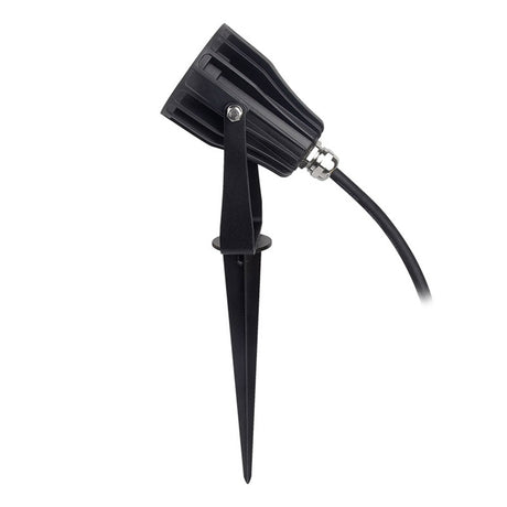 Foco proyector orientable de exterior LED con estaca para su fijación al suelo. Con alimentación AC220V. Altas prestaciones y gran resistencia (IP65). Ofrece máximo control y amplias posibilidades de decoración con luz RGB y luz blanca ajustable desde 2700K a 6500K.