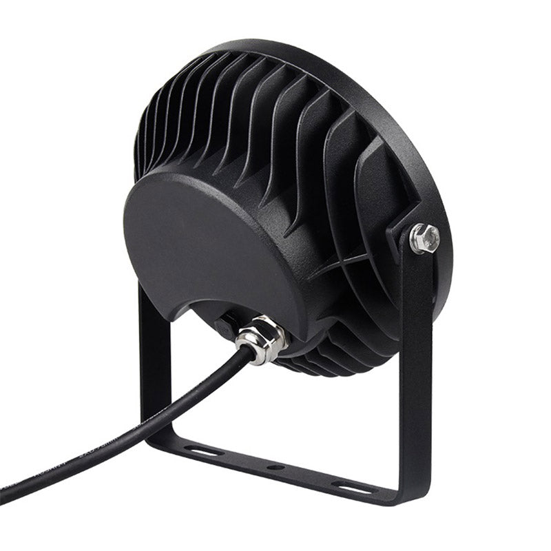 Foco proyector Led orientable de exterior con estaca para su fijación al suelo. Altas prestaciones y gran resistencia (IP65). Ofrece máximo control y amplias posibilidades de decoración con luz RGB y luz blanca ajustable desde 2700K a 6500K. 