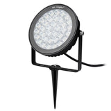 Foco proyector Led orientable de exterior con estaca para su fijación al suelo. Altas prestaciones y gran resistencia (IP65). Ofrece máximo control y amplias posibilidades de decoración con luz RGB y luz blanca ajustable desde 2700K a 6500K. 