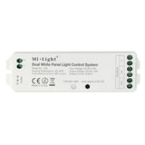 Controlador específico para paneles led con entrada DC30-40C, 900mA. En combinación con un mando permite regular la intensidad y temperatura, apagado/encendido de un panel led. Con un mismo mando es posible controlar todos los controladores a su alcance.