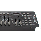 Consola DMX 512 Profesional. Permite manejar cualquier tipo de luminarias que sea DMX: Efecto de LED, cabezal móvil, máquina de humo, Strobo, Dimmer Pack. Controla hasta 12 equipos independientes de 16 canales cada uno que se seleccionan desde los botones de Scanner.