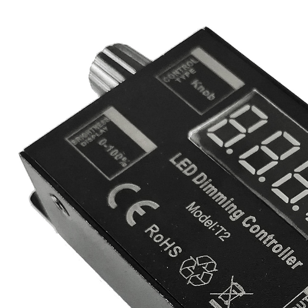 Controlador de alta potencia 25A para tiras led MONO. Dispone de rueda manual y sincronización RF. Con display digital y autosincronización, transmite los comandos recibidos al resto de controladores a su alcance (20m) aumentando significativamente la distancia de la instalación. 
