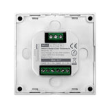 Master DMX512 y soporte RDM, CCT (blanco dual). Permite el control de hasta 4 zonas de forma independientes o conjunta. Con emisor de comandos RF para control con mando a distancia y WiFi APP (opcional).