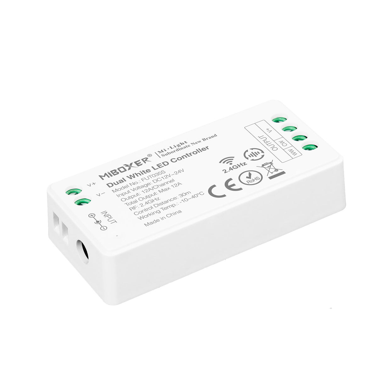Kit que incluye controlador RF 2.4Ghz + mando a distancia para tiras de blanco dual CCT. Puede realizar el control de cuatro zonas diferentes y realizar los grupos y combinaciones que se requieran. Funciona a través de un receptor de RF que dispone de un radio de acción de 30 metros.