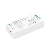 Kit que incluye controlador RF 2.4Ghz + mando a distancia para tiras de blanco dual CCT. Puede realizar el control de cuatro zonas diferentes y realizar los grupos y combinaciones que se requieran. Funciona a través de un receptor de RF que dispone de un radio de acción de 30 metros.