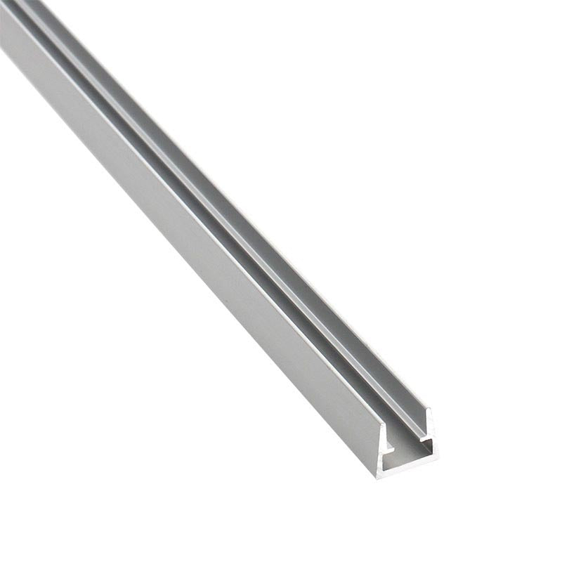 Perfil de aluminio PC para aplicaciones con metacrilato óptico, permite ocultar las tiras led, lo que permite realizar instalaciones profesionales, limpias y con estilo.