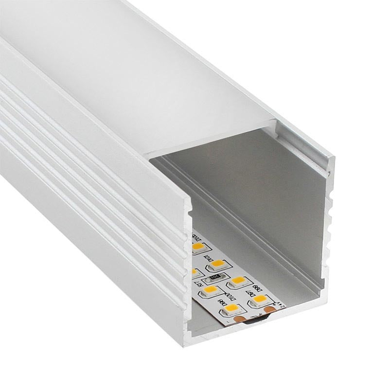 Kit que incluye perfil de aluminio, cubierta opal y tapas laterales. Para proteger y ocultar las tiras led, lo que permite realizar instalaciones profesionales, limpias y con estilo.