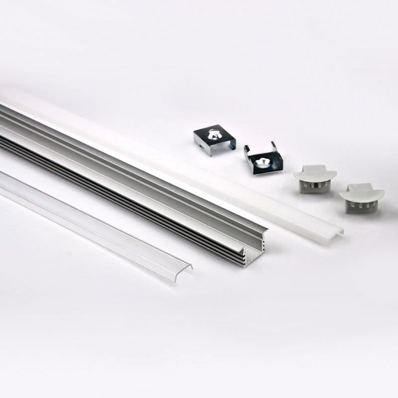 Kit que incluye perfil de aluminio, cubierta opal y tapas laterales. Para proteger y ocultar las tiras led, lo que permite realizar instalaciones profesionales, limpias y con estilo.