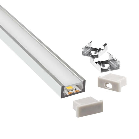 Kit que incluye perfil de aluminio, cubierta opal y tapas laterales. Para proteger y ocultar las tiras led, lo que permite realizar instalaciones profesionales, limpias y con estilo.