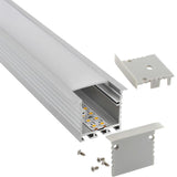 Kit que incluye perfil de aluminio, cubierta opal y tapas laterales (No incluye clips de sujección). Para proteger y ocultar las tiras led, lo que permite realizar instalaciones profesionales, limpias y con estilo.