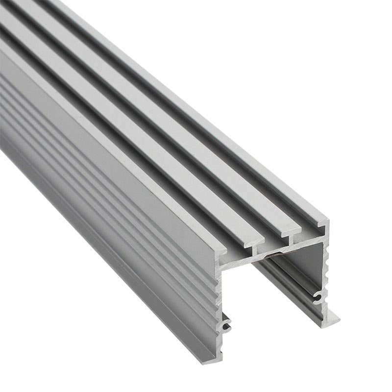 Kit que incluye perfil de aluminio, cubierta opal y tapas laterales (No incluye clips de sujección). Para proteger y ocultar las tiras led, lo que permite realizar instalaciones profesionales, limpias y con estilo.