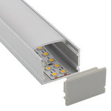 Kit que incluye perfil de aluminio FAT, cubierta opal,  y tapas laterales. Para proteger y ocultar las tiras led, lo que permite realizar instalaciones profesionales, limpias y con estilo.