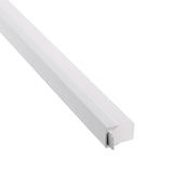 Kit que incluye perfil de PVC con difusor traslúcido con protección Anti-UV y resistencia al agua IP68. Para proteger y ocultar las tiras led, lo que permite realizar instalaciones profesionales, limpias y con estilo.