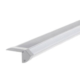 Kit que incluye perfil de aluminio anodizado, cubierta opal y tapas laterales. Indicado para instalación en los peldaños de las escaleras para señalizar los pasos, como en cines, teatros, etc.