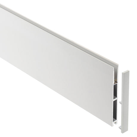 Perfil de aluminio lacado en color blanco mate de 1 metro de longitud para instalaciones profesionales. Con el nuevo perfil PHANTER se consiguen impresionantes composiciones en iluminación suspendida que realzan cualquier espacio.