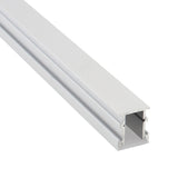 Kit que incluye perfil de aluminio, cubierta opal y tapas laterales. Para proteger y ocultar las tiras led, lo que permite realizar instalaciones profesionales, limpias y con estilo. Indicado para instalación empotrada en suelo.