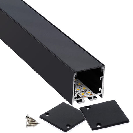 Kit que incluye perfil de aluminio de color negro, cubierta negra y tapas laterales. Para proteger y ocultar las tiras led, lo que permite realizar instalaciones profesionales, limpias y con estilo.