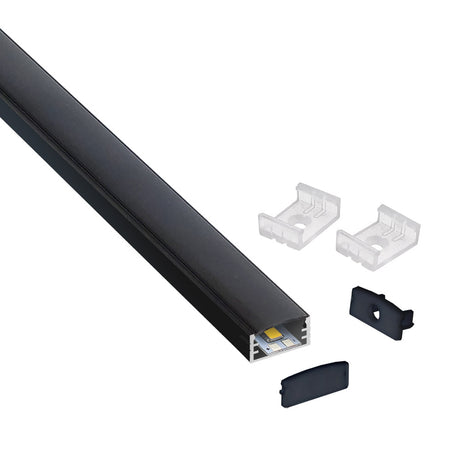 Kit que incluye perfil de aluminio de color negro, cubierta negra y tapas laterales. Para proteger y ocultar las tiras led, lo que permite realizar instalaciones profesionales, limpias y con estilo.