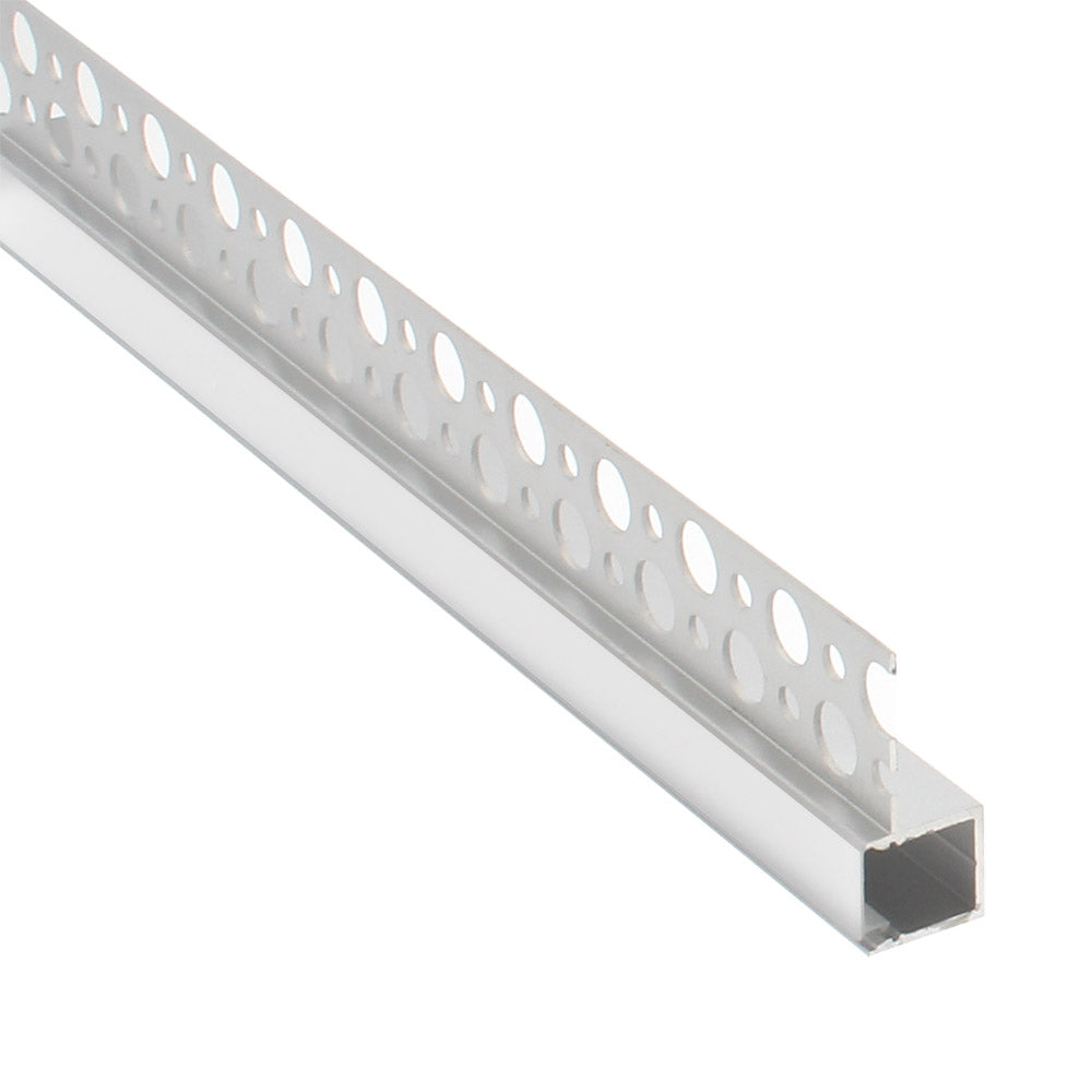 Perfil fabricado en aluminio de alta calidad ideal para iluminación de cualquier ambiente (baños, cocinas, pasillos, salones, etc) Se instala en obra entre el pladur, yeso, azulejos, etc. Dispone de aletas troqueladas que facilita la inserción del cemento u otro material para asegurar así un agarre perfecto a la pared.