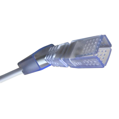 Cable rectificador que permite conectar de manera directa la tira LED monocolor SMD2835 de alta tensión a la red eléctrica de 220V directamente, sin necesidad de transformadores ni ningún otro dispositivo adicional. Cada alimentador soporta un máximo de 50 metros de tira LED a 220V con chip SMD2835 de conectores rápidos.