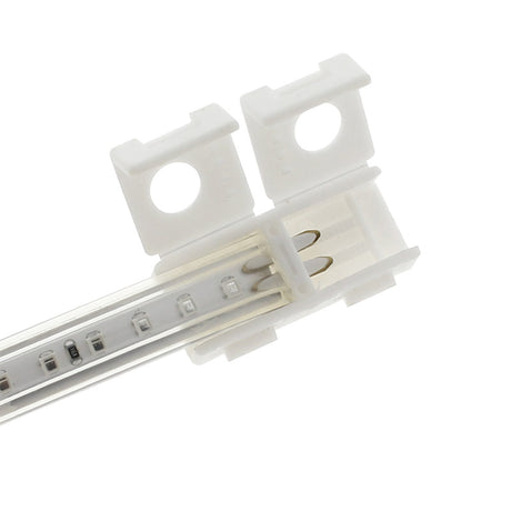 Cable rectificador que permite conectar de manera directa la tira LED monocolor SMD2835 de alta tensión a la red eléctrica de 220V directamente, sin necesidad de transformadores ni ningún otro dispositivo adicional. Cada alimentador soporta un máximo de 50 metros de tira LED a 220V con chip SMD2835 de conectores rápidos.