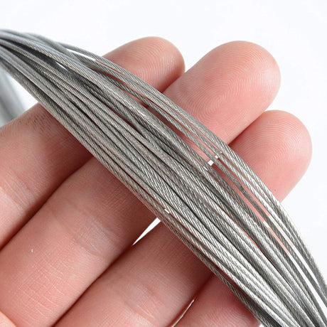 Cable suspensión de acero inoxidable de 1mm con revestimiento de naylon. Ideal para descolgar luminarias a la altura deseada, bobina de 100m.
