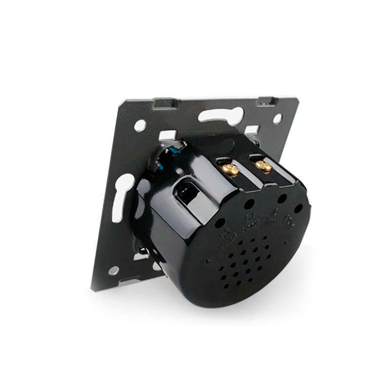 Mecanismo de empotrar EU, interruptor simple + temporizador, con cuerpo de aluminio y botones táctiles iluminados. Al accionarlo el circuito se abre (ON) durante un tiempo de 30 segundos y pasado ese tiempo, el interruptor se cierra (OFF).