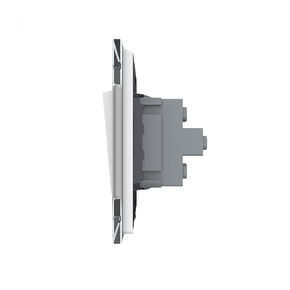 Mecanismo de empotrar EU, interruptor conmutador. Con tecla y marco de cristal de color gris. Incluye marco metálico y panel frontal de cristal. Sirve para encender y apagar la luz desde tres lugares diferentes. Por ejemplo, un pasillo, donde tienes un mecanismo en la entrada, otro en la parte media del pasillo y otro al final. Se combina con dos interruptores-conmutadores.
