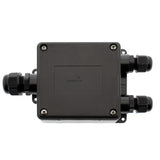 Caja IP68 para conexiones estancas, incluye 3 conectores para cables.