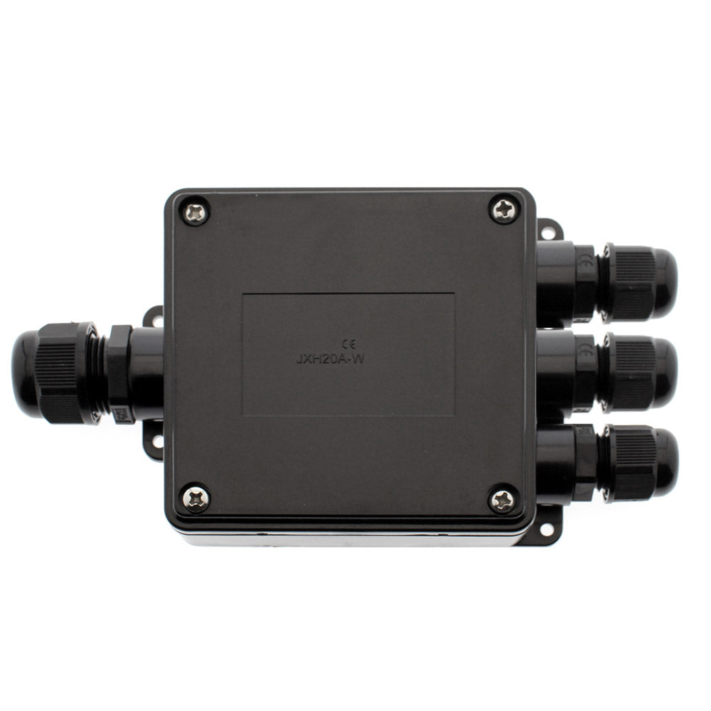 Caja IP68 para conexiones estancas, incluye 4 conectores para cables.