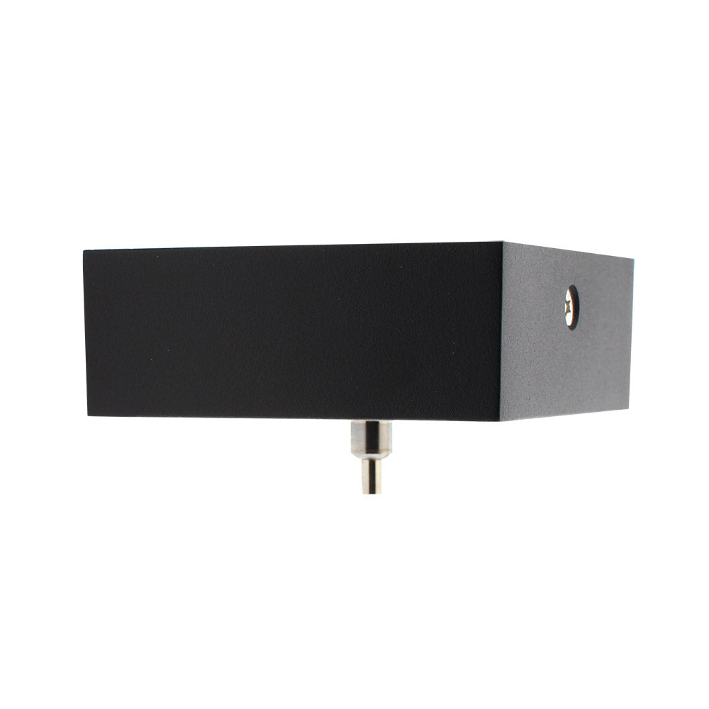 Florón cuadrado lacado color negro mate, 80x80x30mm. Facilita la instalación y oculta los cables de conexión de las lámparas suspendidas.