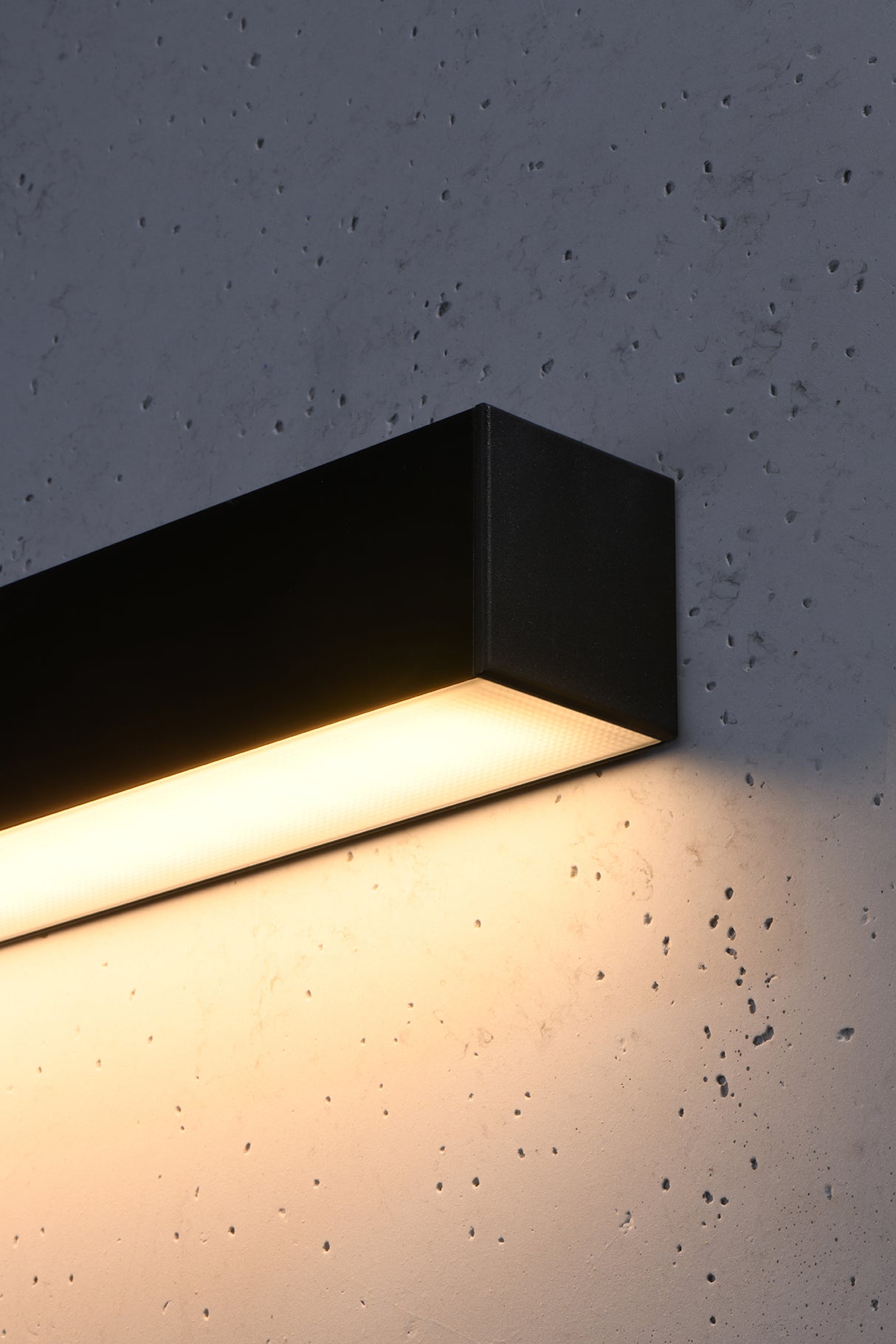 Aplique de pared PINNE LED 145 negro, 31W