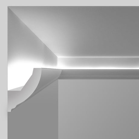 Moldura fabricada en poliestireno extruido diseñada para instalación de iluminación lineal led. La combinación entre los perfiles de aluminio, molduras de poliestireno y tiras led, ofrecen un acabado distinguido a tus proyectos más exigentes.