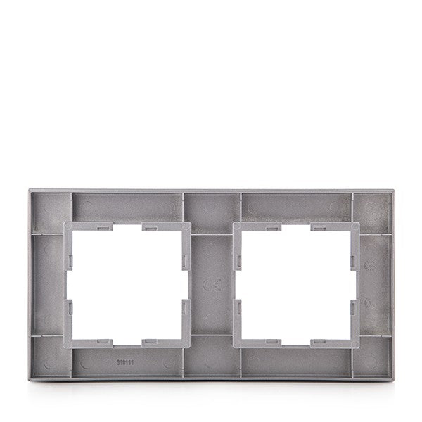 Marco PANASONIC NOVELLA 2 elementos Montaje Horizontal/Vertical , Tecnopolímero, Color Plata (compatible Mecanismo KARRE)