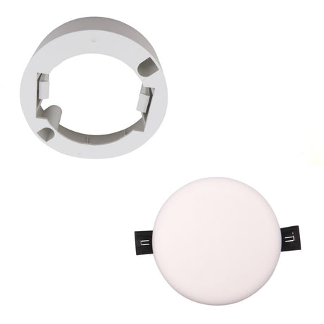 Con nuestro aro convertidor podrás convertir el Downlight Led 8W, Frameless, CCT ajustable en un plafón. Es de color blanco y es ideal para disponer de un Plafón FRAMELESS (sin marco).