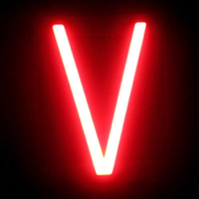 Letra LED Neon "V"  Ancho 108mm Alto 161mm Fondo 38mm