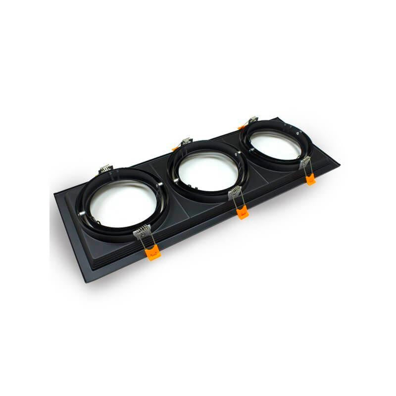 Marco triple empotrable y orientable de acero para tres lámparas AR111